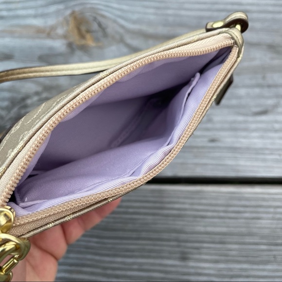 Coach New York Graffiti Script Logo Tan Gold Sparkly Heart Wristlet NWOT New - Picture 3 of 7